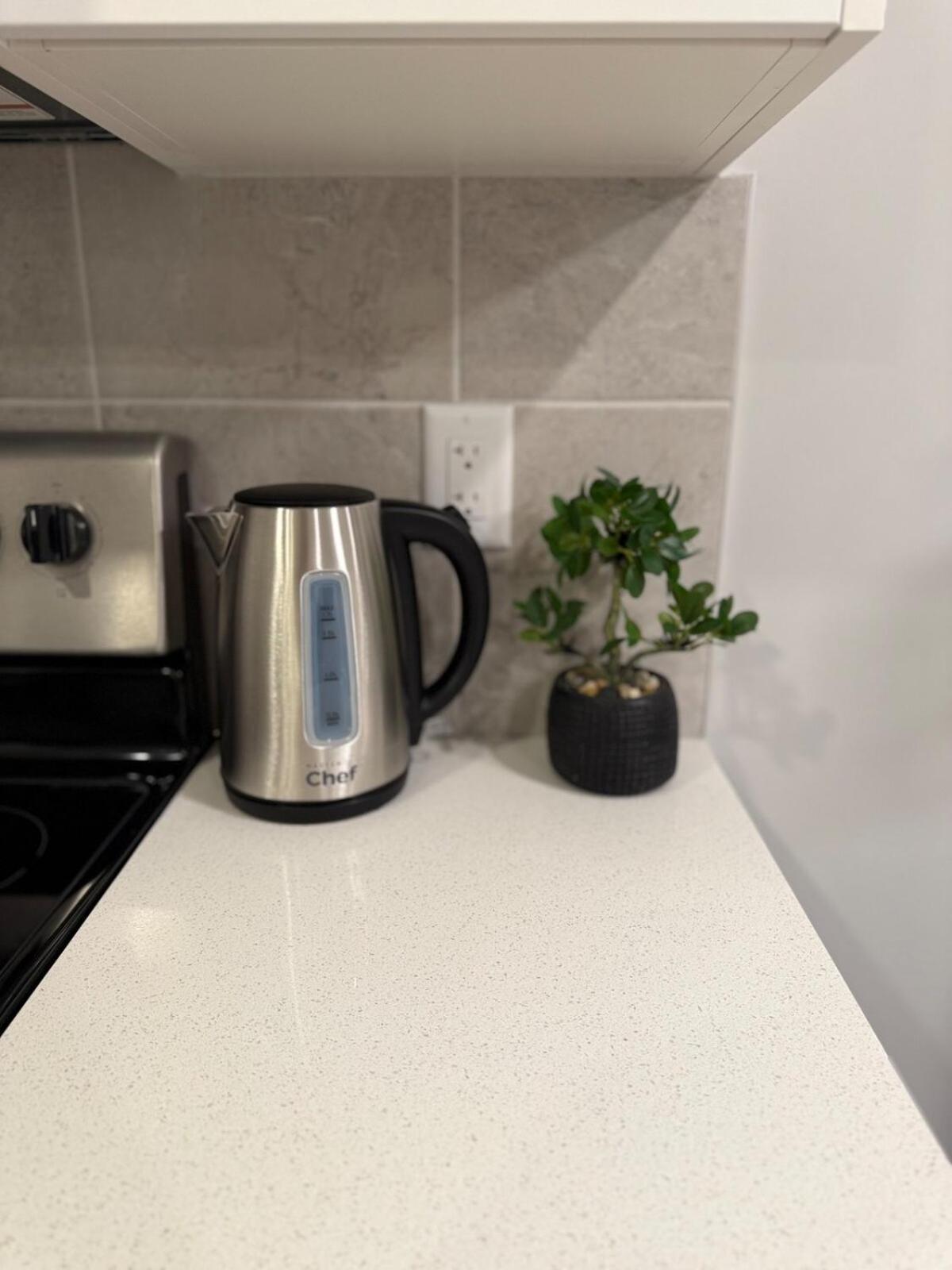 Relax, Recharge, Repeat 2bedroom Walkout Haven Apartment Calgary