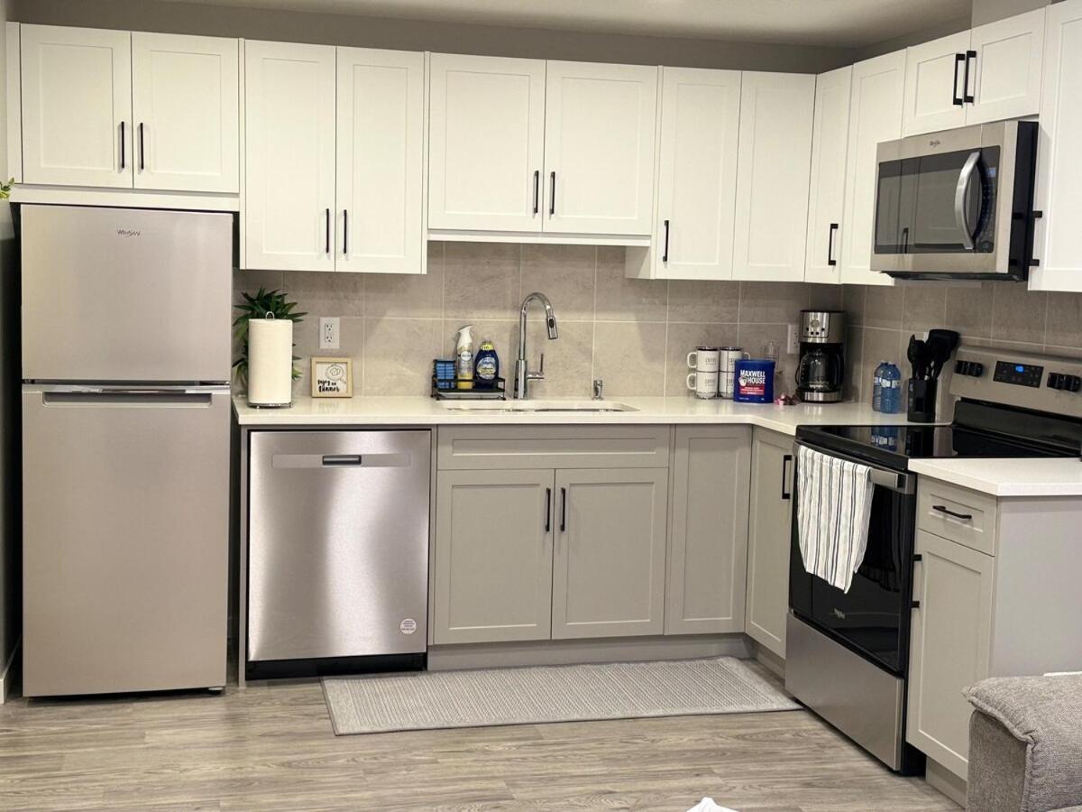 Relax, Recharge, Repeat 2bedroom Walkout Haven Apartment